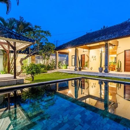 Villa Damai Oasis In The Heart Of Seminyak 外观 照片